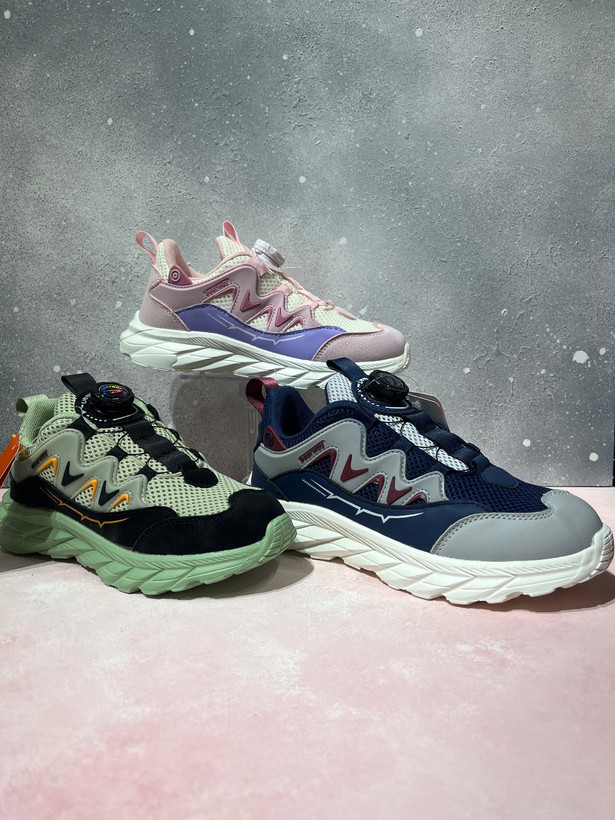 کتونی اورجینال برند DEERWAY